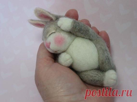 Naked BUNNY Class Needle Felted in PDF files By Barby Anderson (Kits available and sold separately)