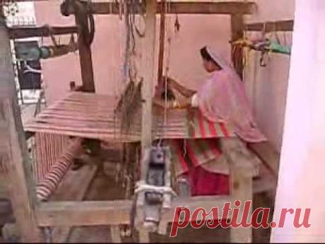 Recycling of clothes and woolen by handloom weaving - YouTube