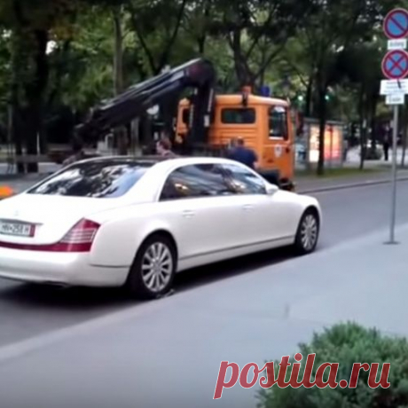 Эвакуатор не справился с Maybach 62S (видео)