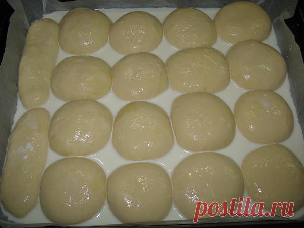Увлекательный способ выпечки дрожжевого теста в молоке. Попробуйте приготовить! Очень вкусно!