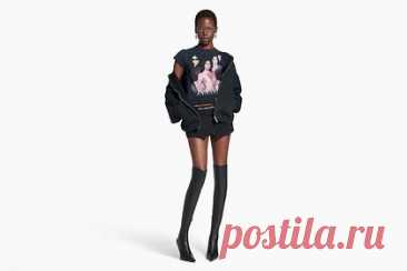 Balenciaga выпустила мини-юбку в виде мужских трусов