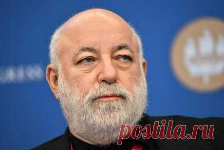 Минюст США и ФБР отказались комментировать обыски в домах Вексельберга. Министерство юстиции США и Федеральное бюро расследований (ФБР) отказались комментировать сообщения о проведении обысков в зданиях в центре Манхэттена и на острове Лонг-Айленд в американском штате Нью-Йорк, которые, предположительно, связаны с российским бизнесменом Виктором Вексельбергом.