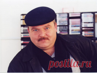 ОХОТА НА ВОЛКОВ. «Лента.ру» продолжает цикл публикаций о самых известных организованных преступных группировках 90-х. В предыдущей статье речь шла о грозной Солнцевской ОПГ, водившей дружбу с итальянскими мафиози и колумбийским наркокартелем. В отличие от солнцевских с их склонностью к народной дипломатии, тверская ОПГ «Волки» вошла в историю 90-х как одна из самых кровожадных. То, чем занимались «Волки», можно на