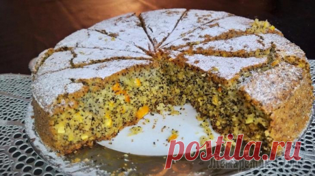 Пирог постный без яиц, масла сливочного и молока. Рецепт: Мак 75 г Апельсин 2 шт Манная крупа 1 стакан Мука 1 стакан Сахар 1/2 стакана Сода 1 ч.л Кукурузный крахмал 3 г Ванильный сахар 10 г Растительное масло 100 млСироп Сок половины лимона или апель...