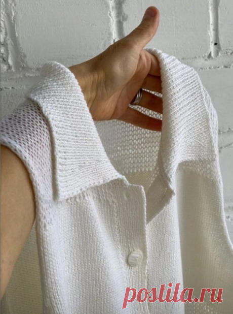 Одна вязаная рубашка и два варианта исполнения.
Как лучше: с рукавами или без?