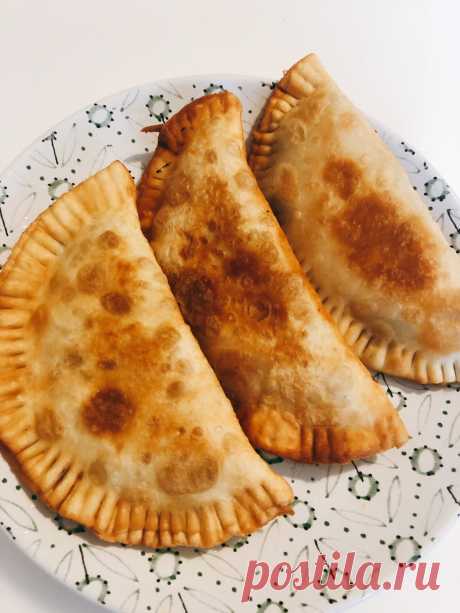 Чебуреки на кипятке с мясом и луком - пошагово с фото