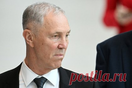 Сальдо предрек провал возможному наступлению ВСУ в Херсонской области. Возможное наступление Вооруженных сил Украины (ВСУ) в Херсонской области обречено на провал. Об этом заявил врио губернатора региона Владимир Сальдо в эфире радиостанции «Таврия», опубликовав детали разговора в своем Telegram-канале. «Разговоров много, а возможностей мало», — отметил врио губернатора.