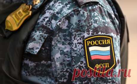 «Ъ» узнал, что вербовкой обвиняемых на спецоперацию занялись МВД и ФСБ. Вербовкой подозреваемых и обвиняемых в возрасте от 18 до 65 лет занялись следователи МВД и ФСБ, приставы и сотрудники ФТС и МЧС. Они объясняют фигурантам, что те могут заключить контракт и освободиться от уголовной ответственности