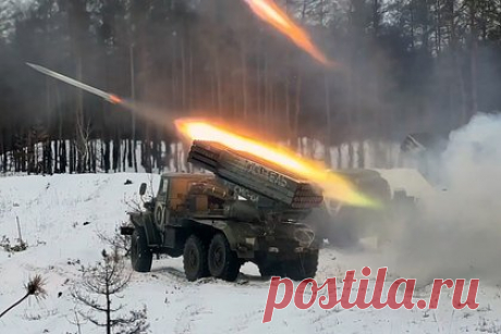 Армия России уничтожила до 95 солдат ВСУ на краснолиманском направлении. За прошедшие сутки ВСУ потеряли убитыми до 95 человек на краснолиманском направлении, а также артиллерийские орудия и бронетехнику. По местам сосредоточения ВСУ отработали артиллеристы и расчеты тяжелых огнеметных систем Центральной группировки российских войск в зоне спецоперации.