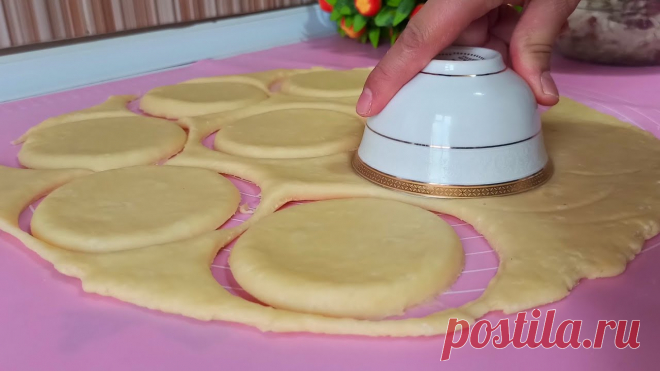 НОВИНКА! СКОРЕЕ СОХРАНЯЙТЕ РЕЦЕПТ! БЕСПОДОБНО ВКУСНАЯ ВЫПЕЧКА! ВСЕ В ВОСТОРГЕ! Необичная ПИРОГ-САМСА Ассаламу алайкум дорогие подписчики сегодня готовим пирог самса которые украсят ваш дастурханингредиентытестомука 350грсливочное масло 150гркефир 100гряичный...