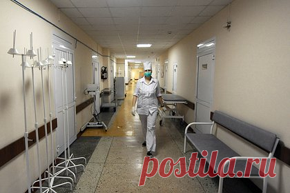 В Дагестане 15-летний подросток серьезно пострадал из-за иранской печи. В Дагестане 15-летний подросток получил серьезные ожоги из-за взрыва иранской газовой печи. Об этом стало известно Telegram-каналу Mash Gor. По сведениям издания, все произошло в селе Чонтаул. Пострадавшего юношу в тяжелом состоянии доставили в больницу Кизилюрта. Медики предложили транспортировать его в Махачкалу.