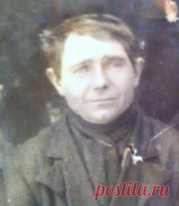 ТАРАНЮК ПАВЕЛ ПЕТРОВИЧ, 1906 г.р.
Призывался  Краснокутским РВК. Саратовской обл.
Пропал без вести 1943 г под Ленинградом.  И
Ищу его могилу.