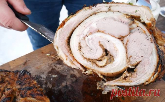 Мясной рулет из баранины на вертеле