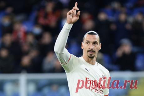 Ибрагимович рассказал про первый секс. Нападающий итальянского «Милана» Златан Ибрагимович рассказал об отношениях с девушками в юношестве и первом сексе. Спортсмен вспомнил, что очень стеснялся перед первым свиданием и составил список всего, что хотел сказать девушке. «Жалкое зрелище. Только тогда я познал свободных шведок», — заявил Ибрагимович.