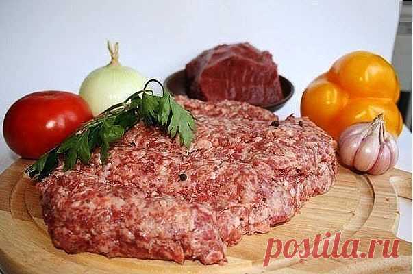 Котлетные хитрости 

Хитрость № 1 - Лучше всего смешивать разные... 
Поkaзаmь полносmью...