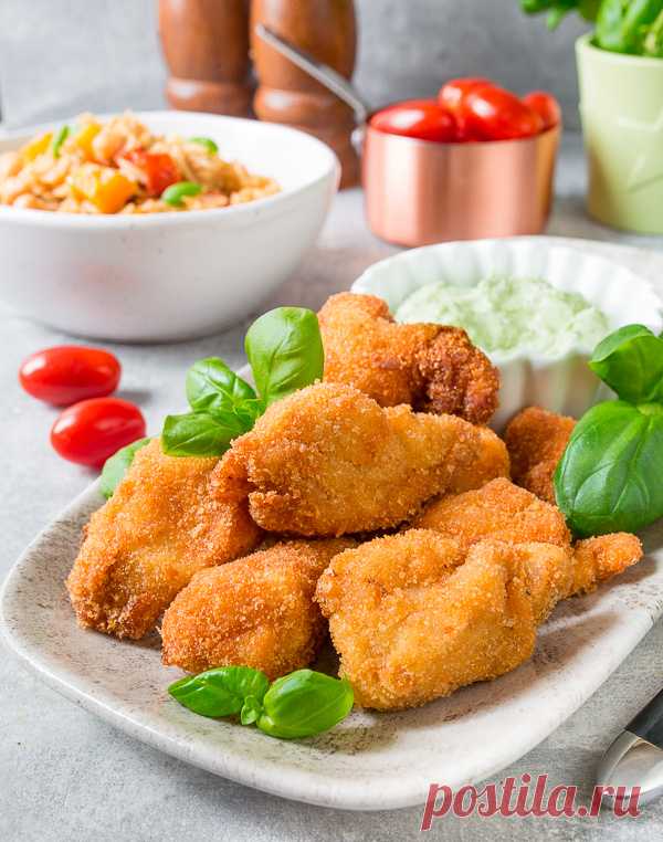 Острые куриные наггетсы на Вкусном Блоге Кому сочной курочки? Да с хрустящей корочкой 🙂 Для этого даже не обязательно идти в KFC – все можно сделать прямо дома. Для этих наггетсов я взяла филе куриного бедра – при прочих равных с ним блюдо получается более сочным, чем с филе грудки. Даже в остывшем виде 🙂 Мне…