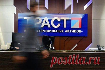 С братьев Ананьевых взыскали убытки по иску банка «Траст». Арбитражный суд Москвы по иску банка «Траст» взыскал 113,1 миллиарда рублей убытков с троих бывших контролирующих лиц Автовазбанка, включая экс-бенефициаров Промсвязьбанка братьев Алексея и Дмитрия Ананьевых. Претензии в отношении бывшего президента банка Олега Вдовина арбитраж в итоге отклонил.