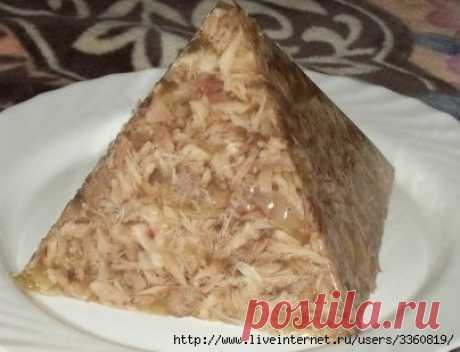 Закуска по-русски заливная Танцы от плиты и до компа!!

“Русская закуска”, есть  в меню многих ресторанов. Закуска  эффектно смотрится на отдельных порционных тарелочках, неизменно пользуясь популярностью у гостей. 

Ветчину, о…