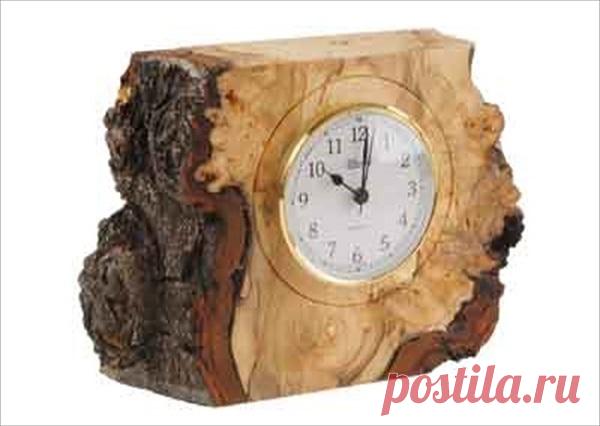 ЧАСЫ ИЗ СПИЛА ДЕРЕВА СВОИМИ РУКАМИ Оригинальные часы из натуральных материалов в качестве полезного декоративного элемента собственного дома вы можете сделать своими руками. Этот процесс весьма прост и особых навыков работы с деревом или инструментами вам не потребуется. Как именно их изготовить, смотрите в пошаговой инструкции.

М