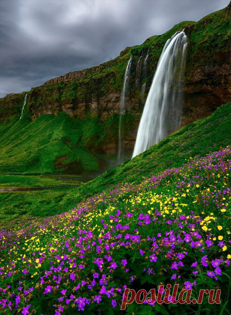 Найдено на сайте 500px.com.