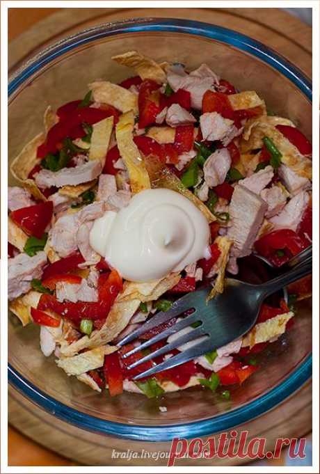 Салат легкий, с курятиной