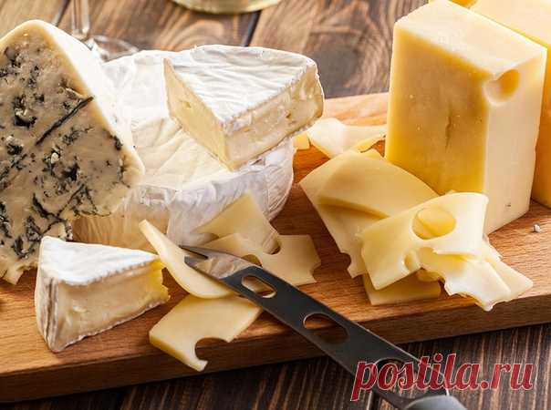 Польза сыров

МОЦАРЕЛЛА - это мягкий сыр с низким содержанием натрия и калорий, чем в большинстве других сыров. Он также содержит пробиотики, которые способствуют повышению вашей иммунной системы.

СЫР С ГОЛУБОЙ ПЛЕСЕНЬЮ имеет характерные голубые или серые жилки и острый вкус. Обогащенный кальцием, он может укрепить здоровье костей и предотвратить остеопороз.
Показать полностью...