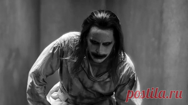 «Ребут „Ворона“ с Джаредом Лето»: Что в соцсетях пишут о Джокере из «Лиги справедливости» — Новости на КиноПоиске В Сети обсуждают новый трейлер «Лиги справедливости», где Джокер внезапно превращается в Джареда Лето.
Некоторые считают, что это «ребут», другие называют это «новым видением».
Пока одни пользователи соцсетей строят предположения, что же происходит в новом трейлере «Лиги справедливости».
Другие же не сомневаются, что в трейлере есть Джокер.
Так, некоторые считают, что клип на песню…