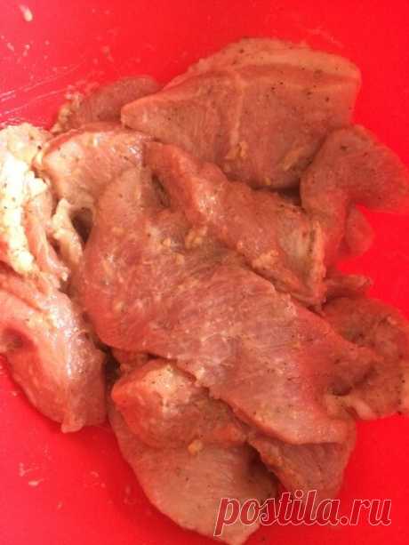 Очень вкусное и сочное мясо в духовке к праздничному столу. | Вахрушев А.В. | Яндекс Дзен