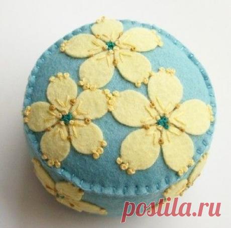 Must make Pin Cushions! | Felt'in Embroidery