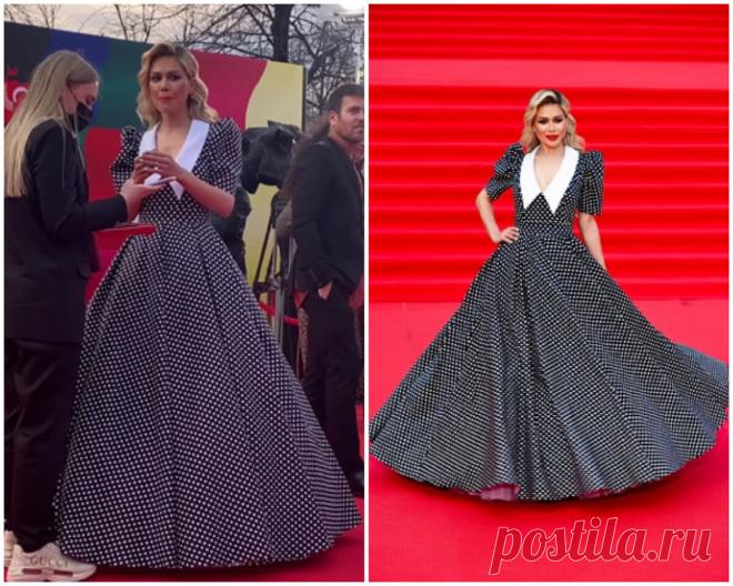 Размашистое платье Кожевниковой и жутковатые ноги Ильяшенко: образы звезд на открытии ММКФ 2021 | Звездный обозреватель | Яндекс Дзен