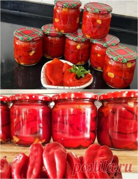 Обалденный БОЛГАРСКИЙ ПЕРЕЦ НА ЗИМУ! ЗАКУСКА из ЖАРЕНОГО ПЕРЦА . ВСЕ ХОТЯТ ЭТОТ РЕЦЕПТ.
РЕЦЕПТ (на 1-л банку):
Болгарский перец крупный — 8 шт
Горький стручковый перец — 1 шт
Лавровый лист — 1 шт
Зонт укропа — 1 шт
Чеснок — 3 — 4 зубчика
Соль Каменная — 1 ч ложка с верхом
Сахар — 2 ст ложки
Уксус (9%) — 3 ст ложки (30гр)
Специи по желанию (хмели-сунели, для корейской моркови)
Кипяток
Растительное масло для жарки

Самое неприятное в этом рецепте — пожарить болгарский перец....