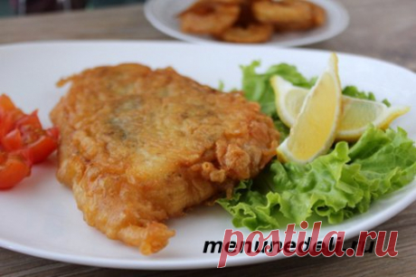 Рецепт рыбы с луком и помидором под сыром / Меню недели