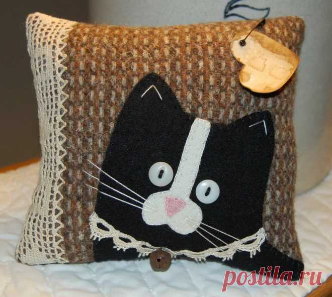 Cat Haven Craft House: Free Pattern beğendiklerim Подушки, Стеганая подушка ve Подушки с аппликациями в Яндекс.Коллекциях