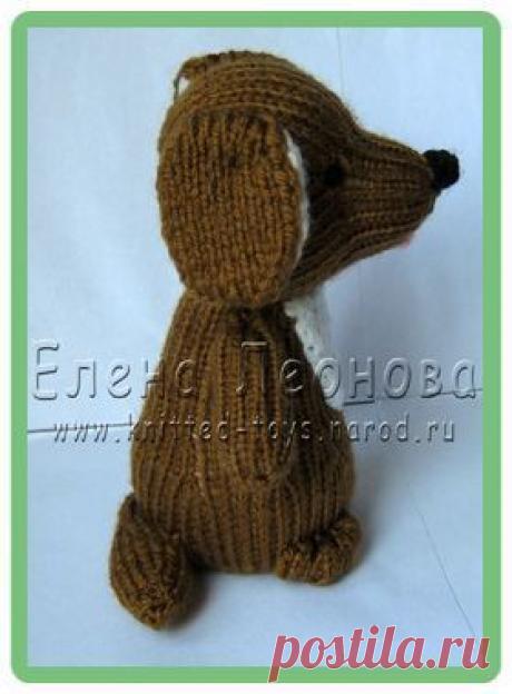 Мой маленький мир: малыши-щенки в техниках амигуру
Вязаная собачка с милыми чертами лица и забавными ушками.