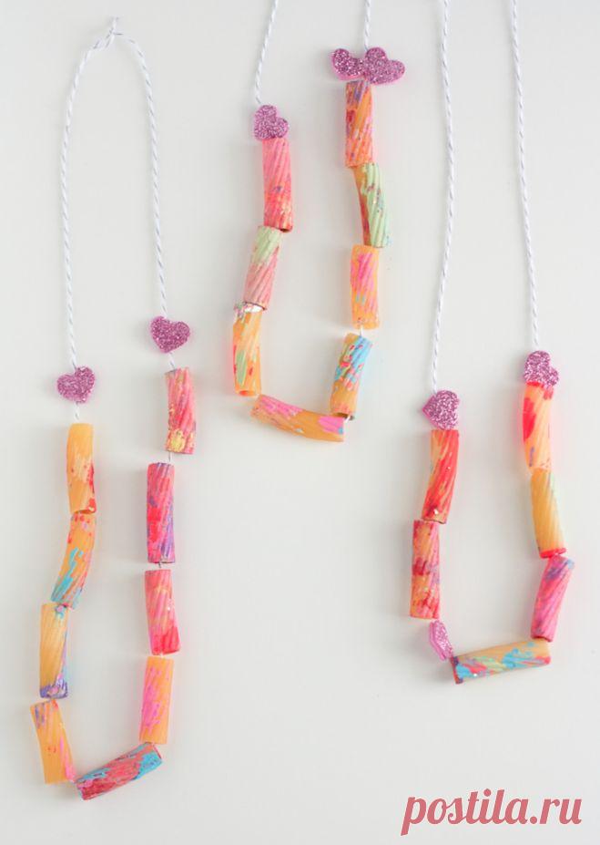Toddler Valentines: Noodle Necklace - The Alison Show