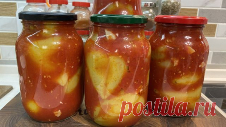 Этот рецепт готовила еще моя бабушка. Хранится такое лечо может даже в теплом помещении. Мы его обычно едим зимой.