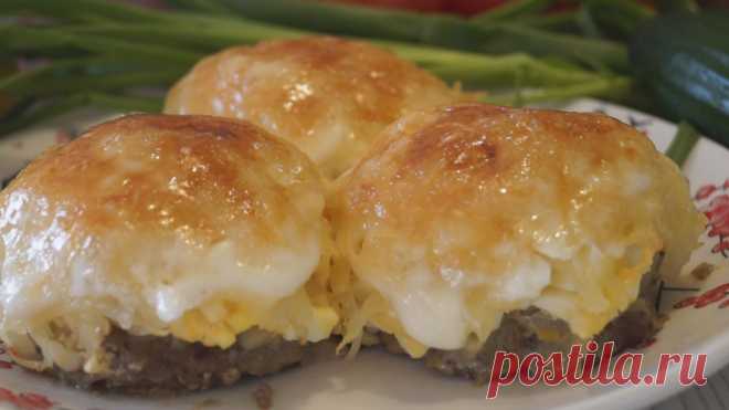 Стожки. Сочные, Питательные и Потрясающе Вкусные! 
Стожки. Мясной фарш запеченный с картофелем и сыром в духовке. Стожки легкие в приготовление. Получаются сочные, сытные, ароматные и потрясающе вкусные!
ИНГРЕДИЕНТЫ
Фарш – 500 гр.
Яйцо – 4 шт
Лук реп…