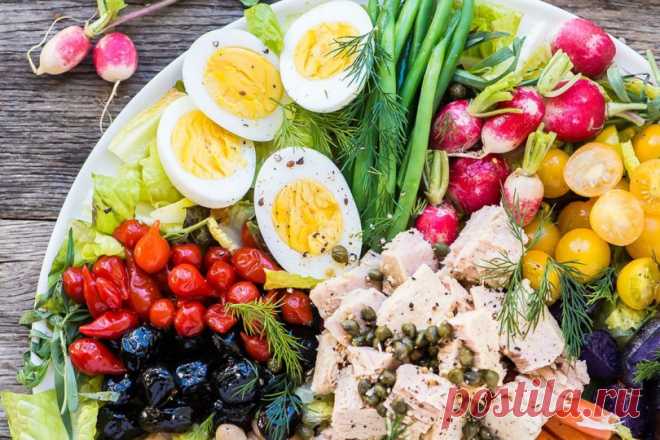 Салаты с тунцом 
					

	    	    				    
			    	Хотите щедрый подарок? Для вас – подборка лучших салатов с тунцом: оригинальных, питательных и полезных рецептов!
			    
	
Удивительно, но тунец, как правило, нрави…