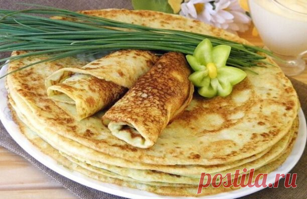 Блинчики из кабачков с чесночной заправкой. Быстрая и вкусная идея.
#рецептики