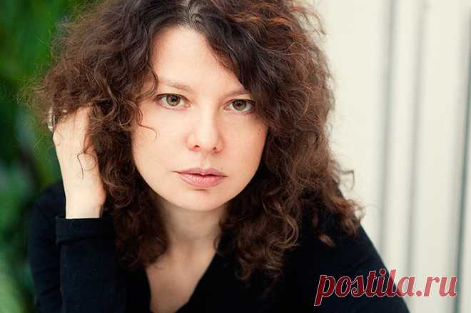 Мужчина в доме: зачем он может пригодиться Женщине нужен муж. Точка. Вокруг этой идеи очень долго вертелся мир, её декларировали религии, а мамы сообщали дочкам как непреложную истину. Но вредная привычка думать заставляет нас снова и снова пе…