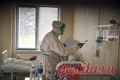 Названа причина отказа органов при COVID-19. Российские исследователи смогли объяснить, в чем причина отказа органов при COVID-19. Главным фактором стал не сам факт наличия вируса в клетках организма, а сопутствующая гипоксия, которая вызвана нарушением кровоснабжения. Ученые также выяснили, каким образом вирус мигрирует из легких в другие органы.