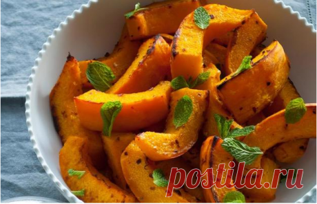 Тыква с пряностями и мятой по-сицилийски
Это именно тот случай, когда говорят, что лучше один раз попробовать, чем прочитать. Отправляйтесь в магазин за тыквой и готовьте ее с пряностями по сицилийскому рецепту.
Инг…