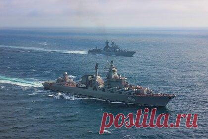 Сломавшийся британский авианосец оказался в зоне поражения российских ракет. Сломавшийся британский авианосец HMS Prince of Wales оказался в зоне поражения противокорабельных ракет российского крейсера «Маршал Устинов». Об этом сообщает портал Avia.pro. Корабль Военно-морских сил Великобритании вышел из строя перед появлением у побережья Соединенного королевства российского судна.