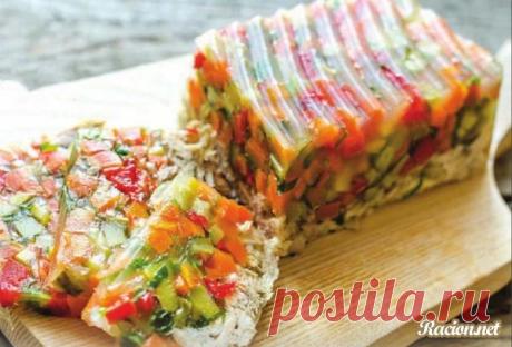 Рецепт Куриное заливное с овощами в домашних условиях