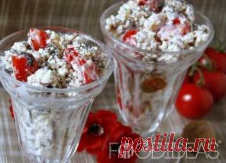 Салат с копченой курицей.