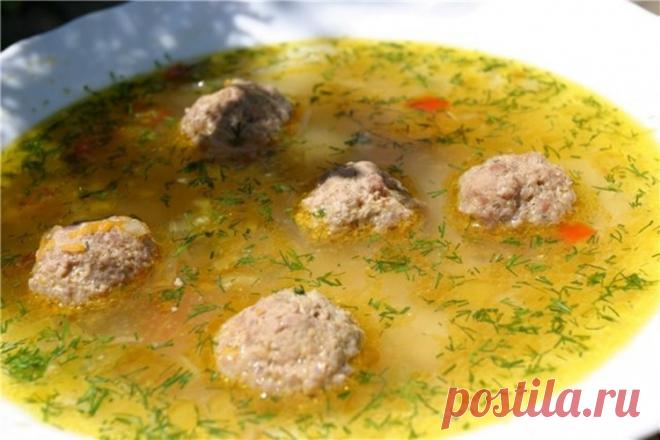 Суп с фрикадельками и рисом