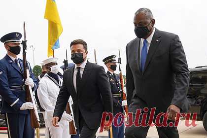 В США рассказали о предстоящей встрече Байдена и Зеленского. Администрация президента США рассказала подробности предстоящей встречи американского и украинского лидеров Джо Байдена и Владимира Зеленского. Отмечается, что в среду, 1 сентября, политики проведут расширенные переговоры с участием своих советников. После этого они поговорят в формате тет-а-тет.