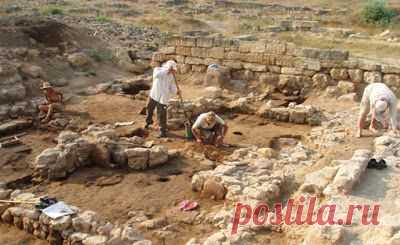 В Крыму начали войну с черными копателями