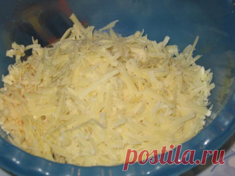 Сырные рогалики ! к завтраку - Простые рецепты Овкусе.ру