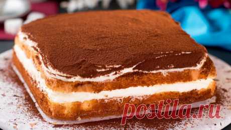 Творожный десерт с шоколадным вкусом – это именно то, что отлично подходит к утреннему кофе и полуденному чаю. Для приготовления вам потребуются такие ингредиенты: — яйца, 4 шт; — соль щепотка; — мука, 120 г; — сахар, 120 г; — разрыхлитель, 1 ч.л; — ванильный сахар по вкусу. Для приготовления крема необходимо: — творог, 200 […]